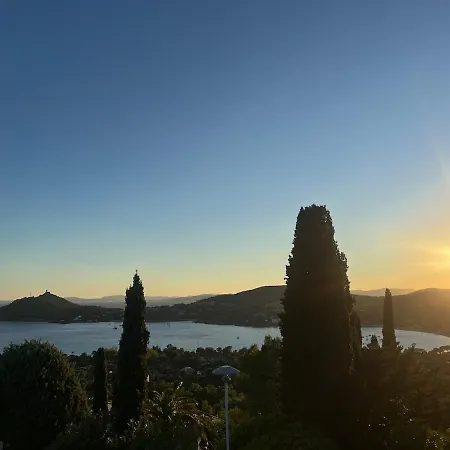 Sea View House On Foot Cote D'azur Semesterbostad