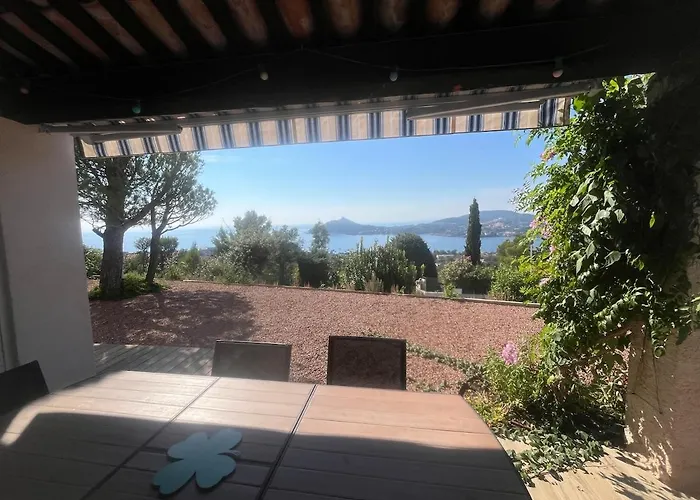 Sea View House On Foot Cote D'azur Semesterbostad *