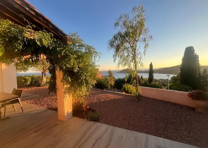 Sea View House On Foot Cote D'azur 別荘 Saint-Raphaël