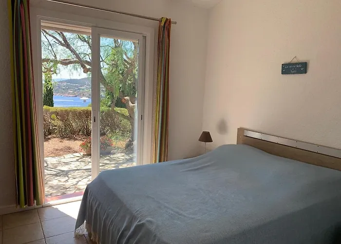 Sea View House On Foot Cote D'azur Semesterbostad *