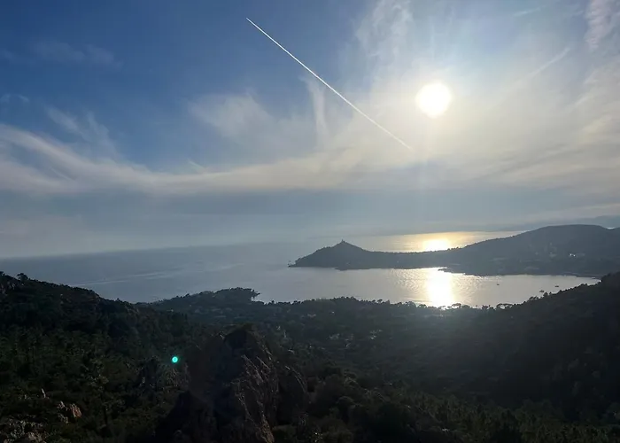 Semesterbostad Sea View House On Foot Cote D'azur *